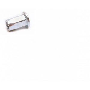 Douille fixation m4 pour Four INDESIT C00084756